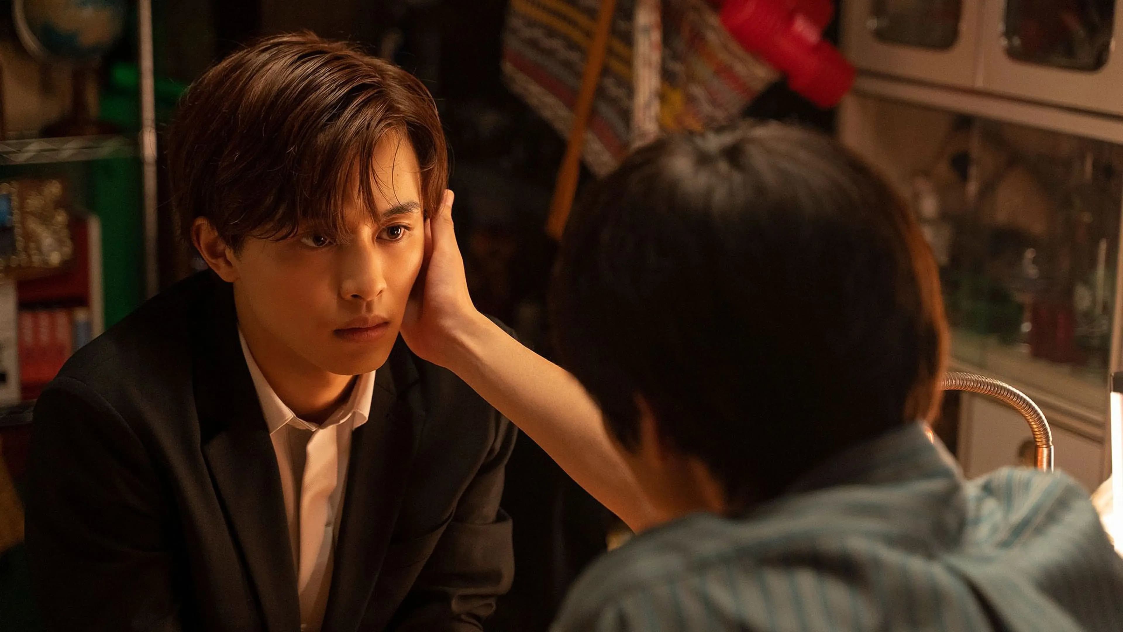 Akira Sneaks Into the University…!?