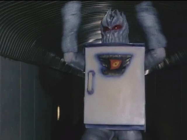 Dangerous! Don't Enter Where Fridge Monster is In!!