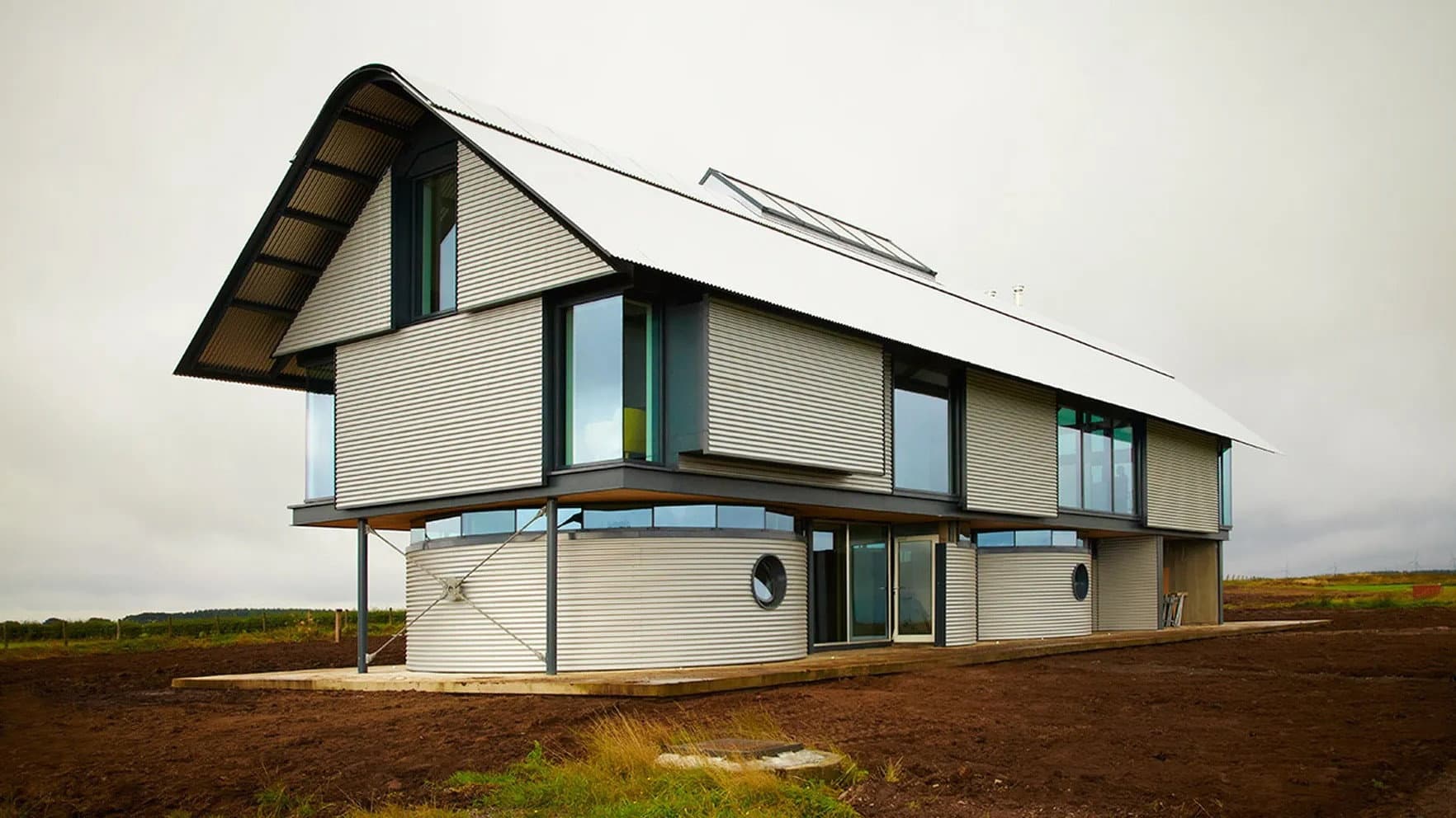 South Lanarkshire: The Metal Sculptural Home