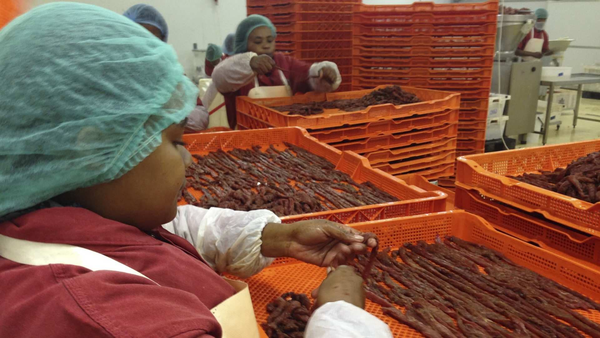 Sitar, Biltong, Bulldozers