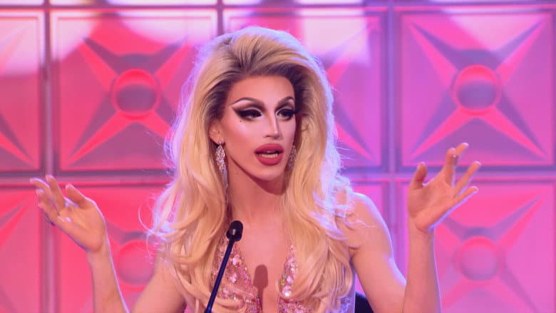 Drag Con Panel Extravaganza